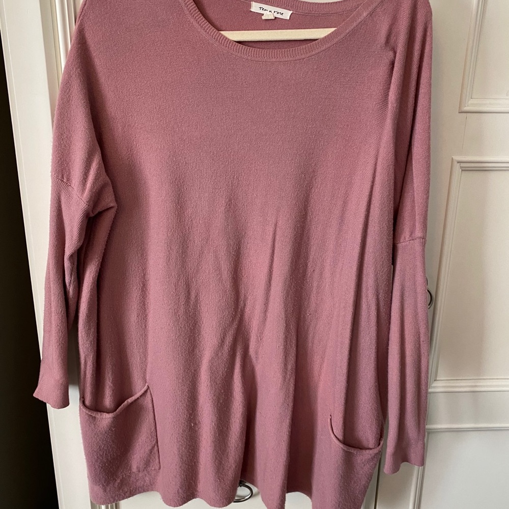 Sweater - Picture 1 of 1